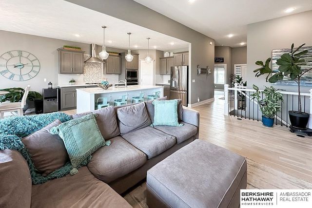 20906 Sandstone Lane, Gretna, NE 68028