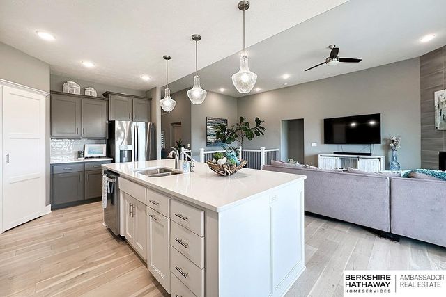 20906 Sandstone Lane, Gretna, NE 68028