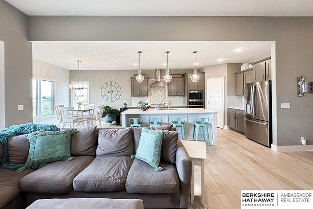 20906 Sandstone Lane, Gretna, NE 68028