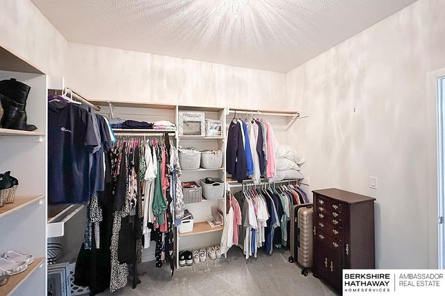 20906 Sandstone Lane, Gretna, NE 68028