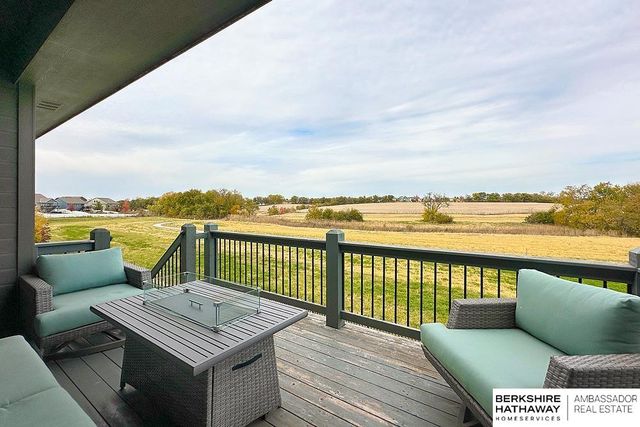 20906 Sandstone Lane, Gretna, NE 68028