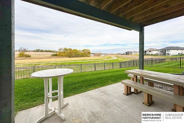 20906 Sandstone Lane, Gretna, NE 68028