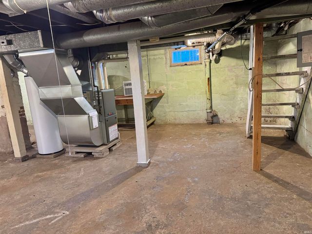 1201 Oakland Street, South Bend, IN 46615