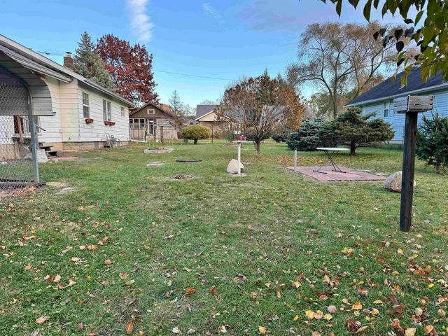 1201 Oakland Street, South Bend, IN 46615