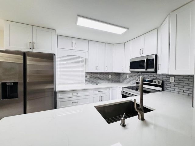 293 Flanders G, Delray Beach, FL 33484