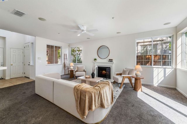 829 Berryessa Ct, Livermore, CA 94551