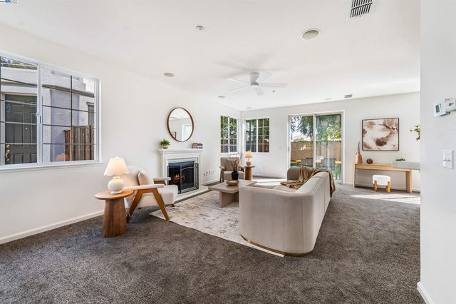 829 Berryessa Ct, Livermore, CA 94551