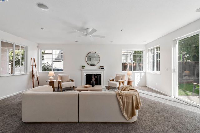 829 Berryessa Ct, Livermore, CA 94551