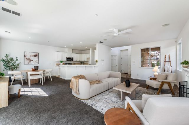 829 Berryessa Ct, Livermore, CA 94551