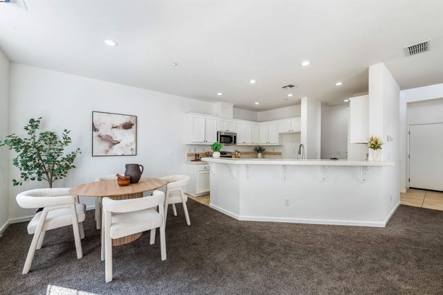 829 Berryessa Ct, Livermore, CA 94551