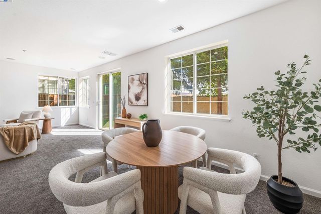 829 Berryessa Ct, Livermore, CA 94551