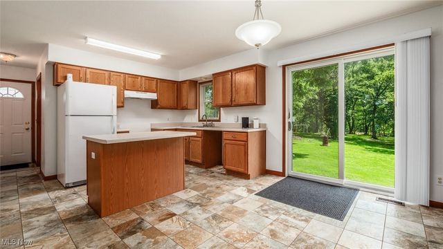 650 Pleasant Grove Road, Zanesville, OH 43701