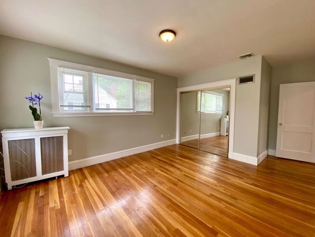 144 Ellison Park 1, Waltham, MA 02452