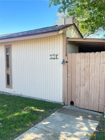 1051 Country Club Drive 28, Seguin, TX 78155