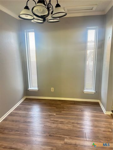 1051 Country Club Drive 28, Seguin, TX 78155