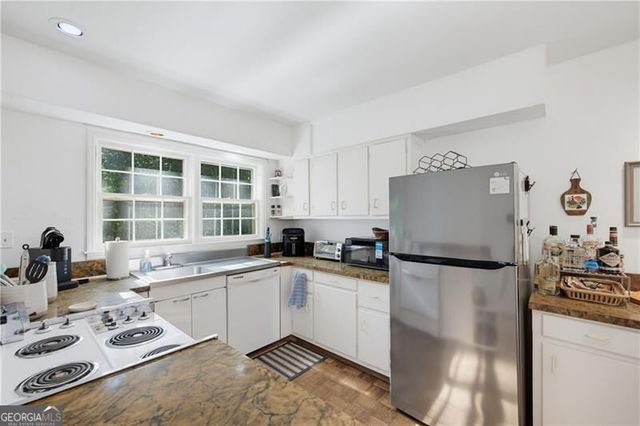 4715 Ridgeview Road, Dunwoody, GA 30338