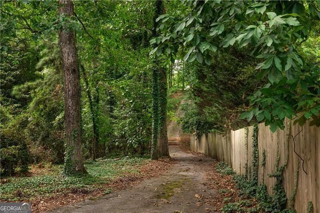 4715 Ridgeview Road, Dunwoody, GA 30338