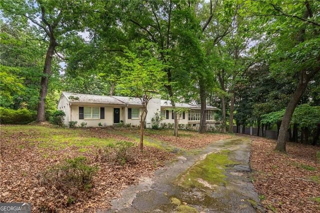 4715 Ridgeview Road, Dunwoody, GA 30338