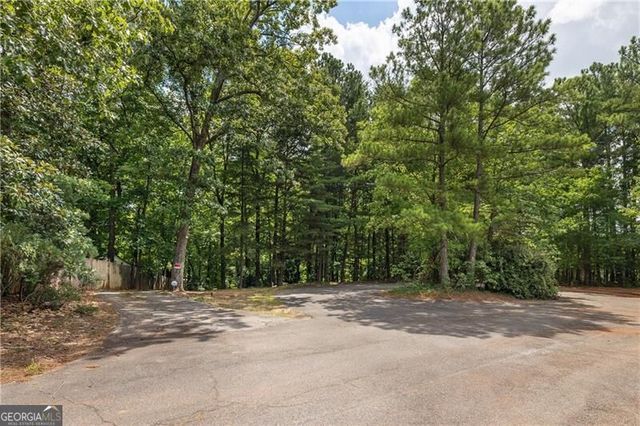 4715 Ridgeview Road, Dunwoody, GA 30338