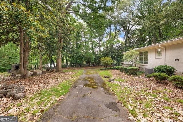 4715 Ridgeview Road, Dunwoody, GA 30338