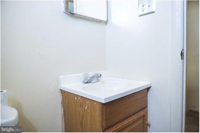 6021 CHESTNUT ST, Philadelphia, PA 19139