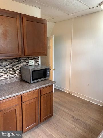 1220 W 9TH ST, Chester, PA 19013