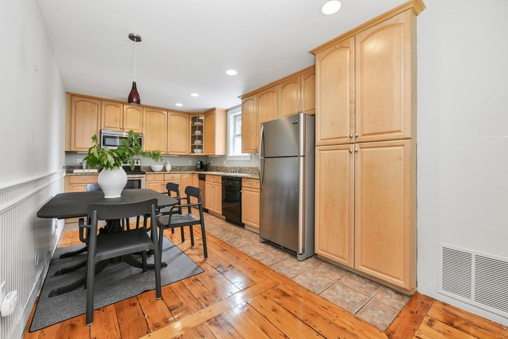 93 Dresser St, Boston, MA 02127