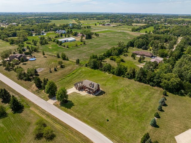 24340 S Pine Ridge Drive, Monee, IL 60449