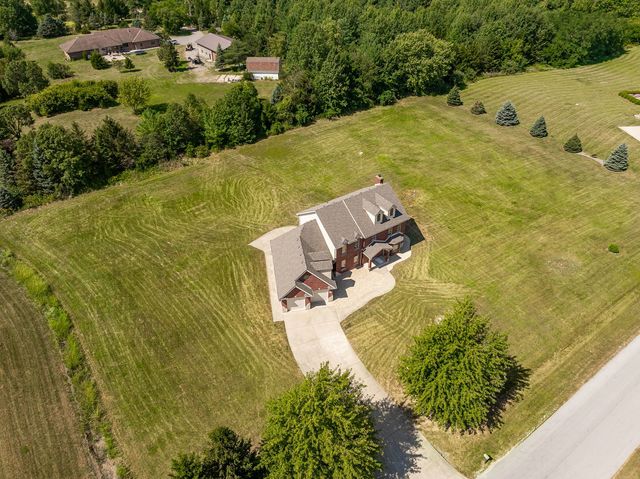 24340 S Pine Ridge Drive, Monee, IL 60449