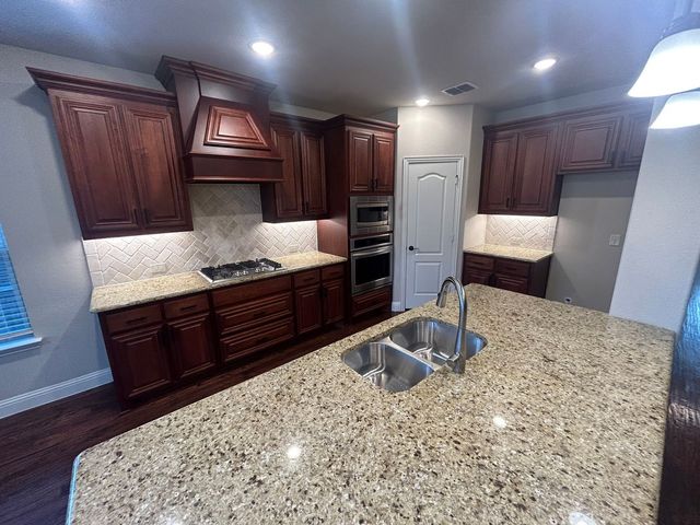 2003 Cheshire Way, Forney, TX 75126