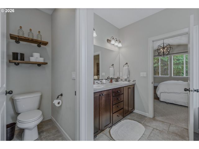2404 Ne 187TH Pl, Vancouver, WA 98684