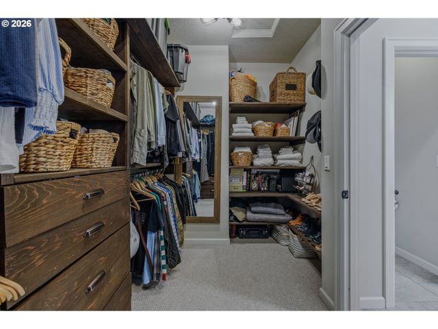 2404 Ne 187TH Pl, Vancouver, WA 98684