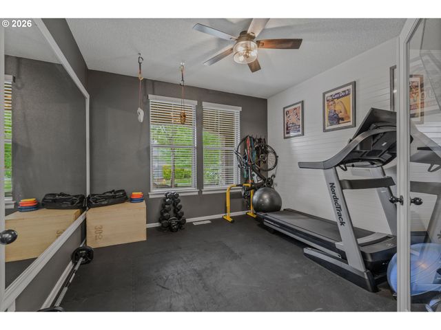 2404 Ne 187TH Pl, Vancouver, WA 98684