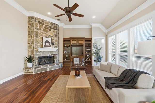 3603 Regents Park Court, Arlington, TX 76017