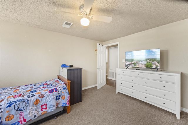 405 Granbury Court, Granbury, TX 76049