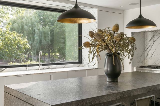 15 Farlow Rd, Newton, MA 02458