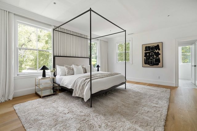 15 Farlow Rd, Newton, MA 02458