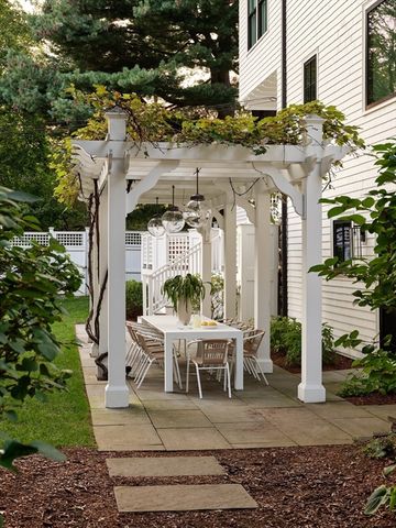 15 Farlow Rd, Newton, MA 02458