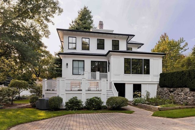 15 Farlow Rd, Newton, MA 02458