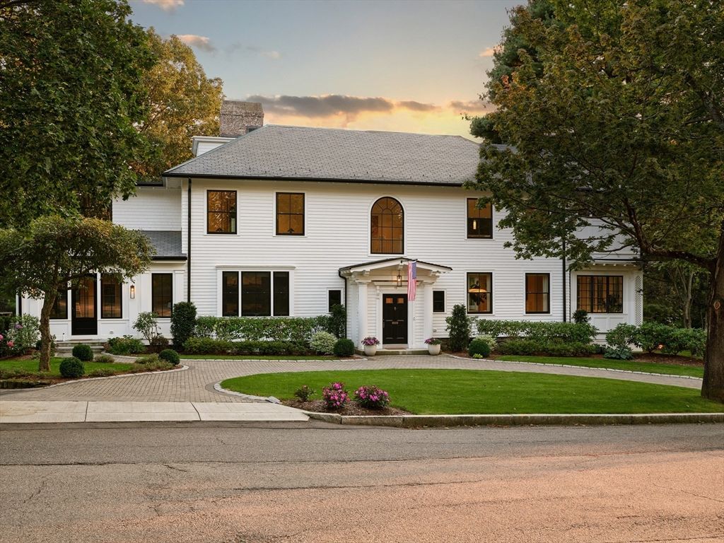 15 Farlow Rd, Newton, MA 02458