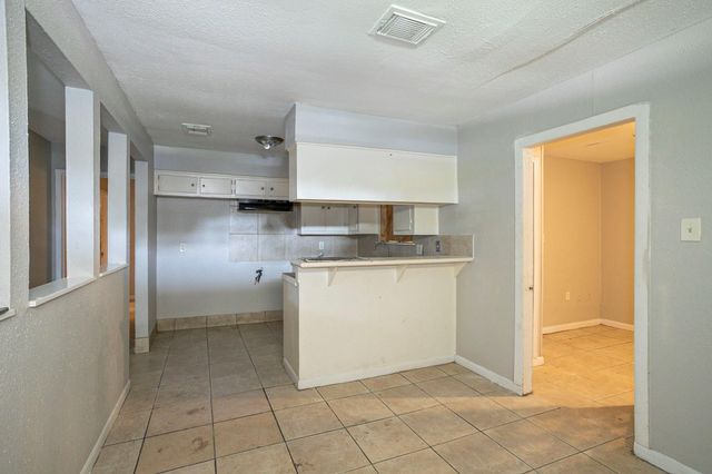 11151 Spottswood Drive, Houston, TX 77016