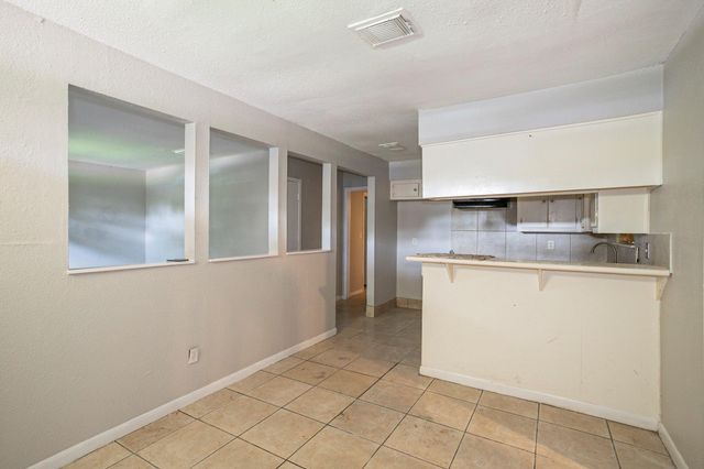 11151 Spottswood Drive, Houston, TX 77016