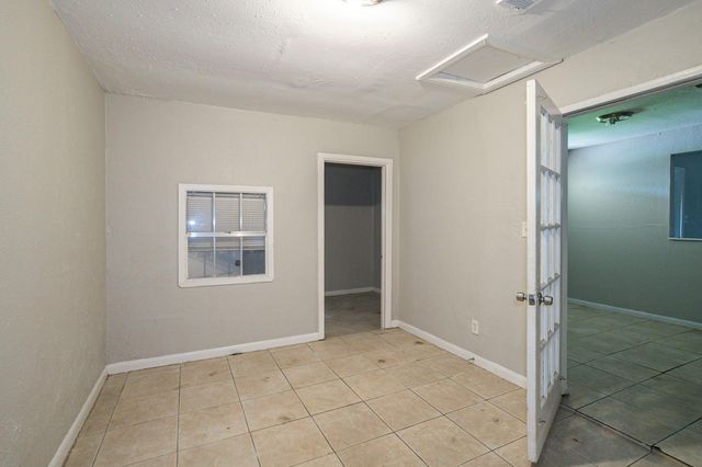 11151 Spottswood Drive, Houston, TX 77016