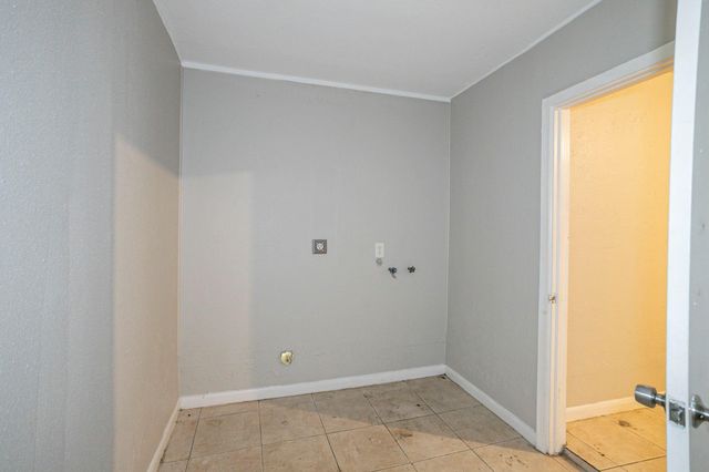 11151 Spottswood Drive, Houston, TX 77016