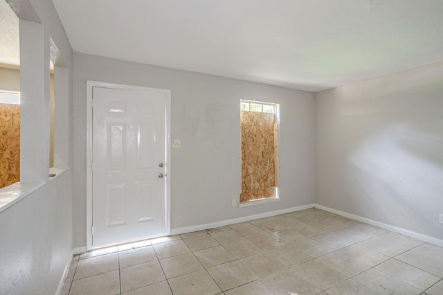 11151 Spottswood Drive, Houston, TX 77016