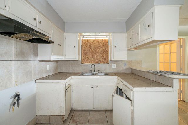 11151 Spottswood Drive, Houston, TX 77016