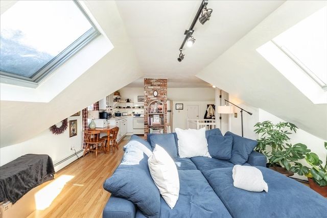 16 Bentley St. 3, Salem, MA 01970