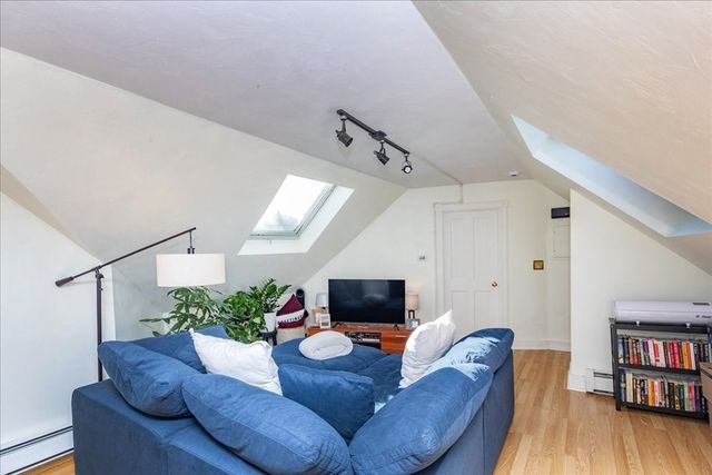 16 Bentley St. 3, Salem, MA 01970