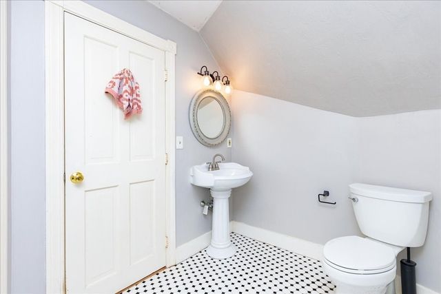 16 Bentley St. 3, Salem, MA 01970