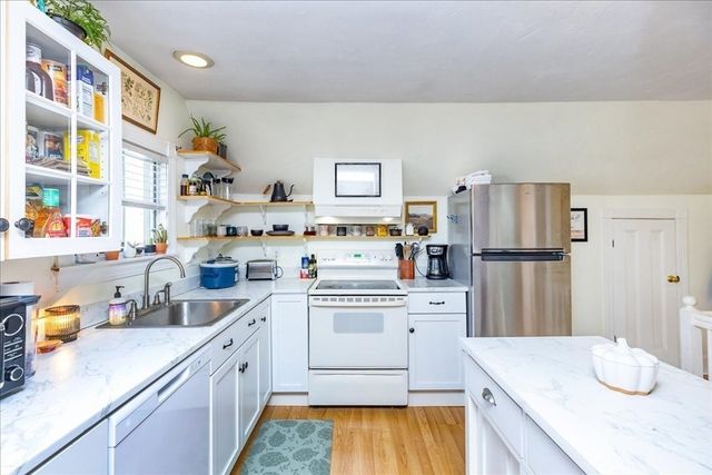 16 Bentley St. 3, Salem, MA 01970